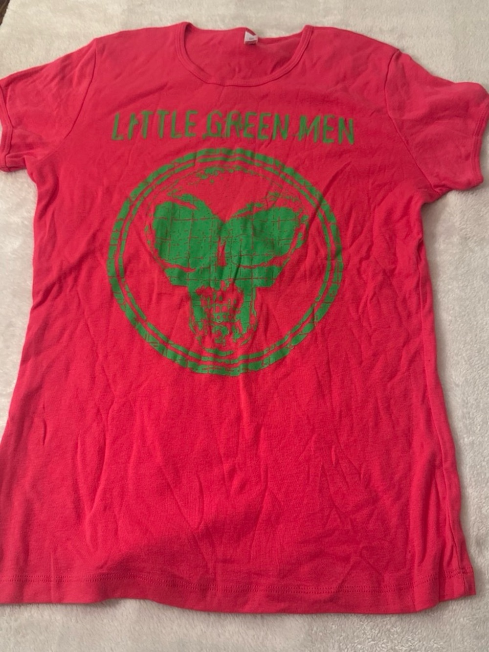 Little Green Men Graphic womens T‑Shirt - Bright Pink with Green Print